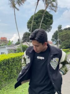 jasa vendor konveksi jaket varsity